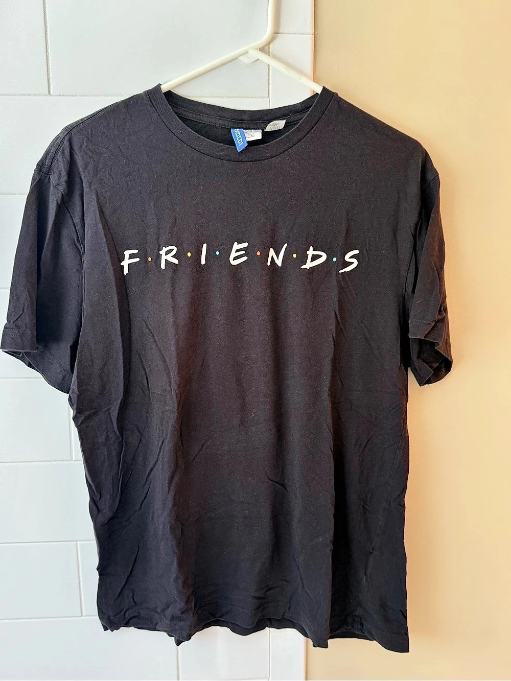 Friends Graphic Tee Black